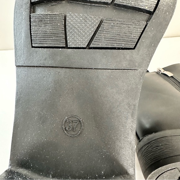 Women Black Boots with Side Zippers, Size: CN 37 (fits US 5.5) - Picture 10 of 10